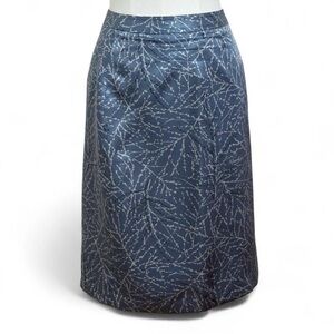 J Crew 100% silk blue pattern skirt - size 6